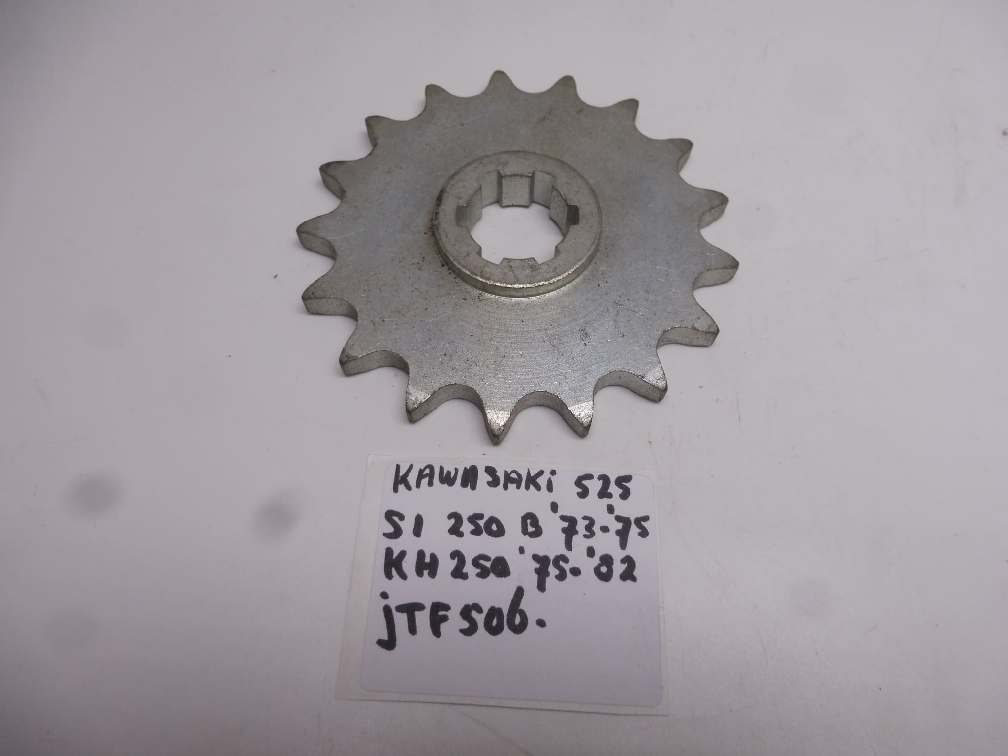 Front Sprocket 250 / S1 250B '73-'75 / KH 250 '75-'82 17T 525 new