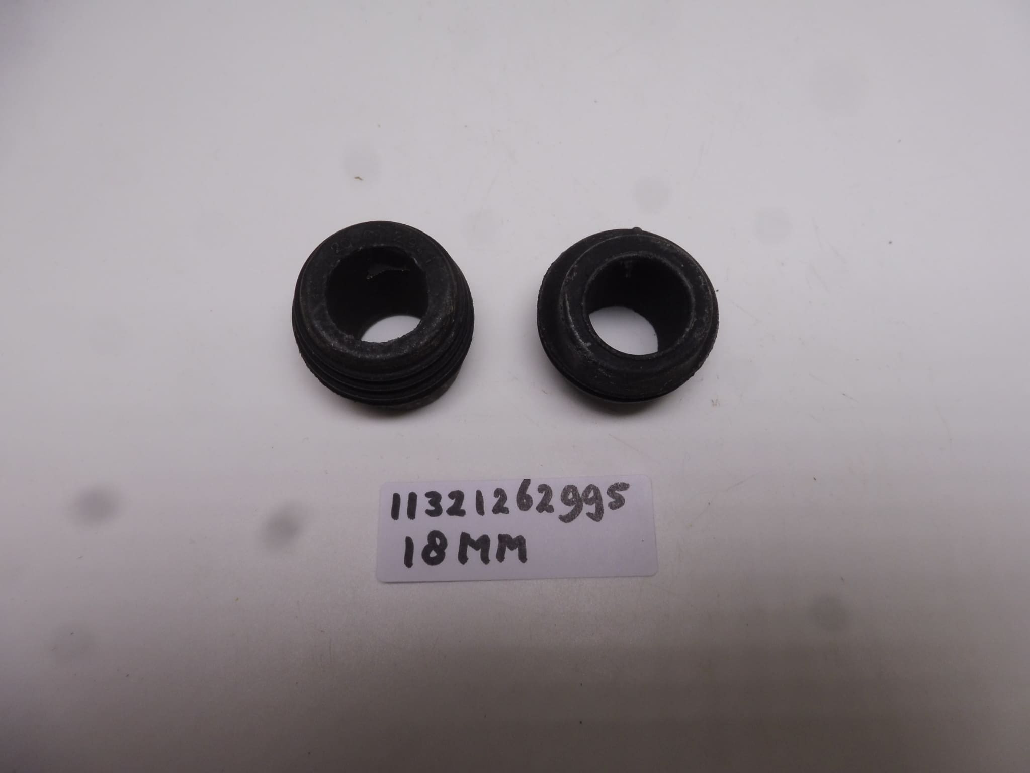 11321262995 Push rod tube rubber BMW R60/80/90/100 18mm orig. new