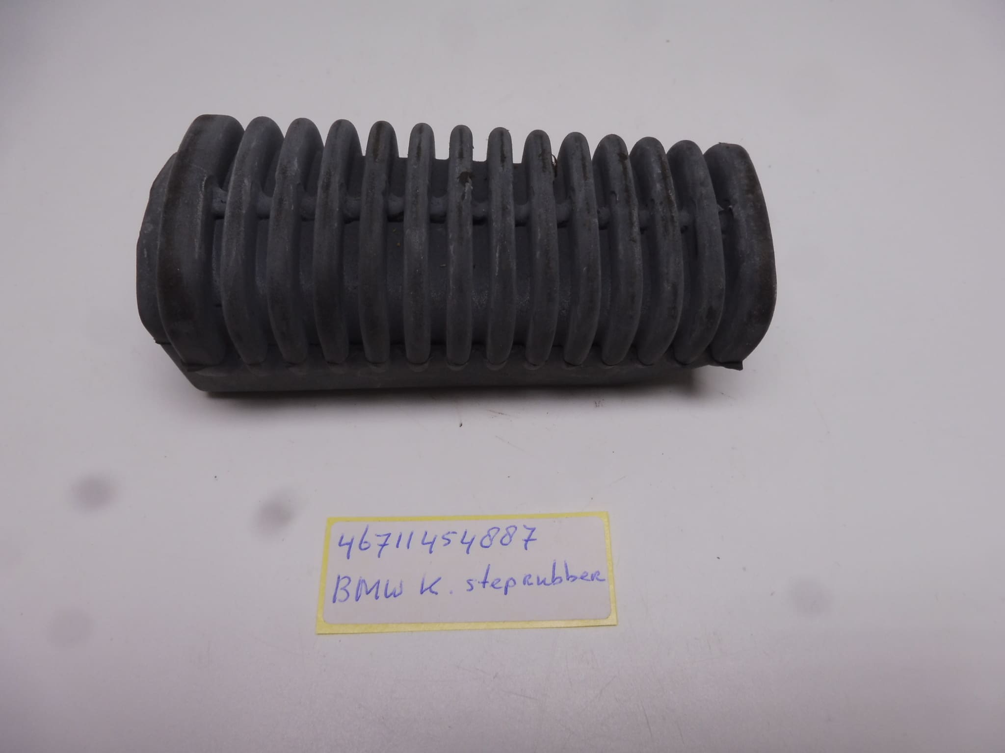 46711454887 Footstep rubber K-serie BMW original new