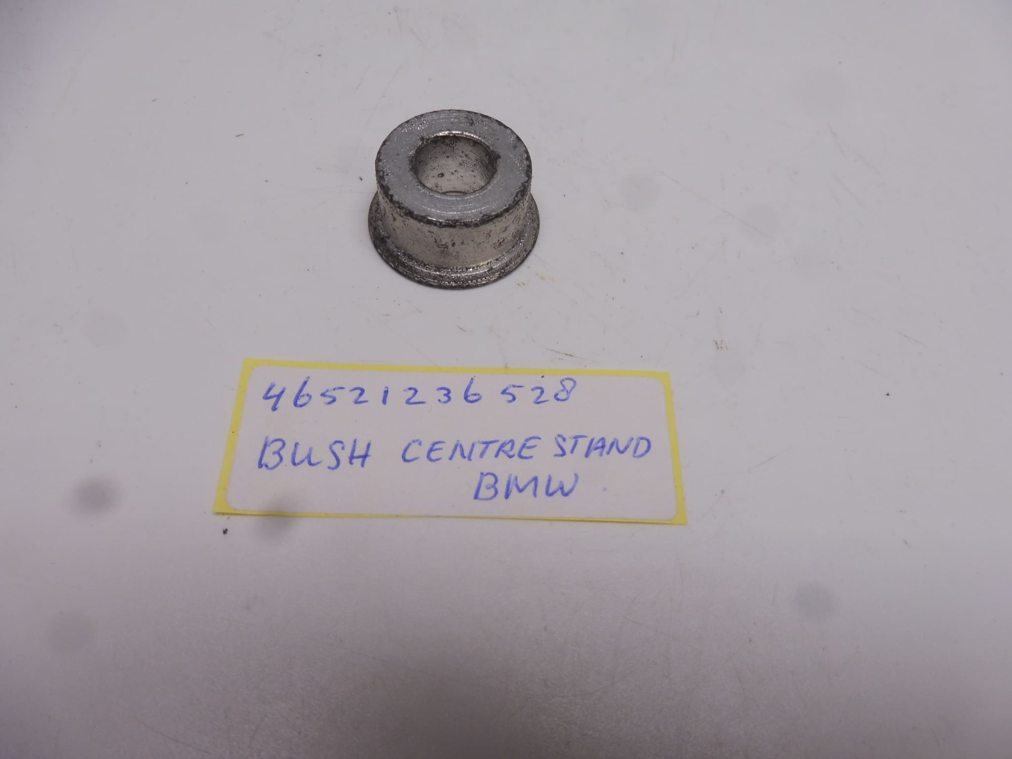 46521236528 Bush center stand BMW original