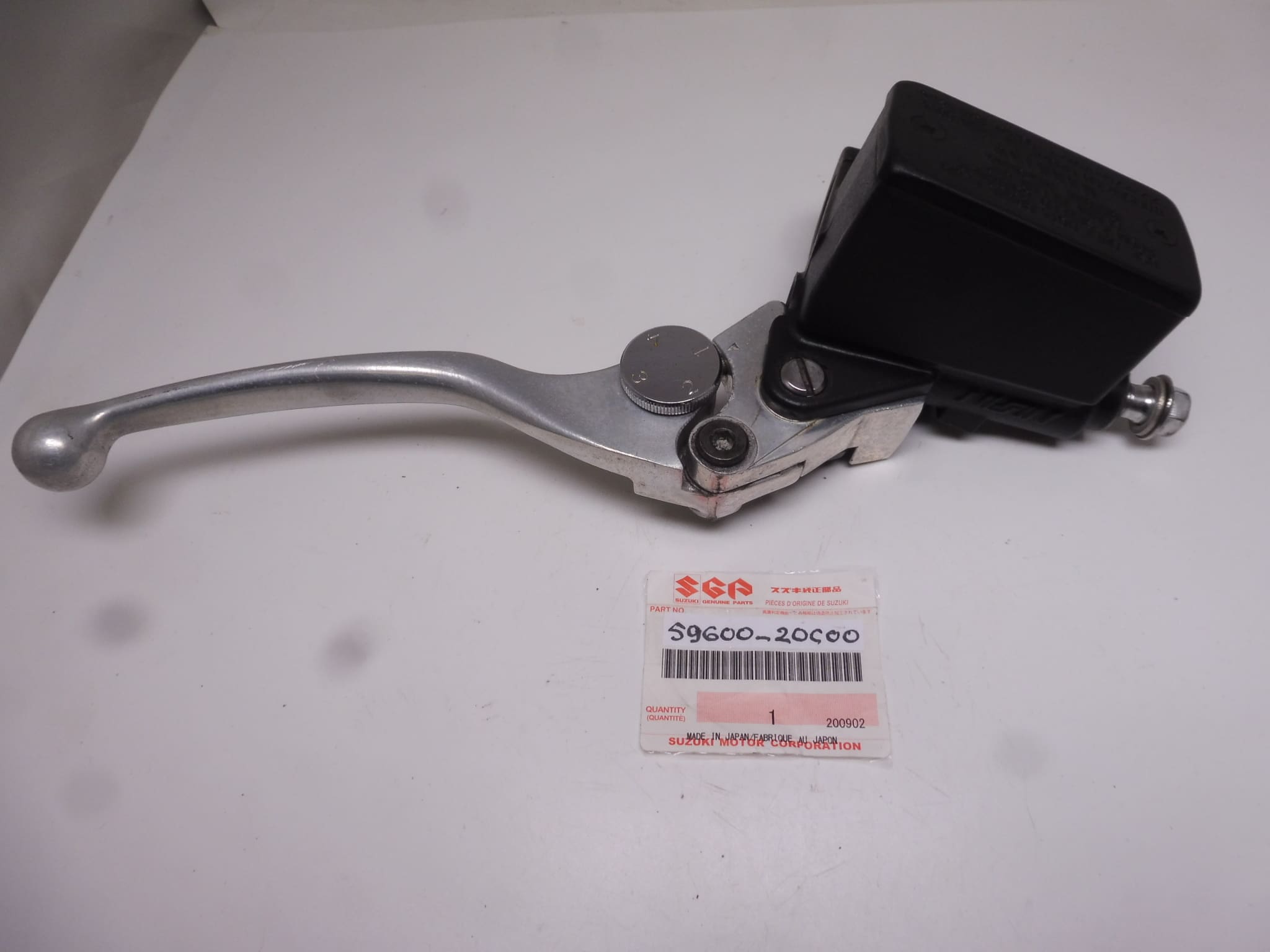 59600-20C00 Front master cil. Suzuki GSX600F/GSF600-1200/RF900R used - Image 2