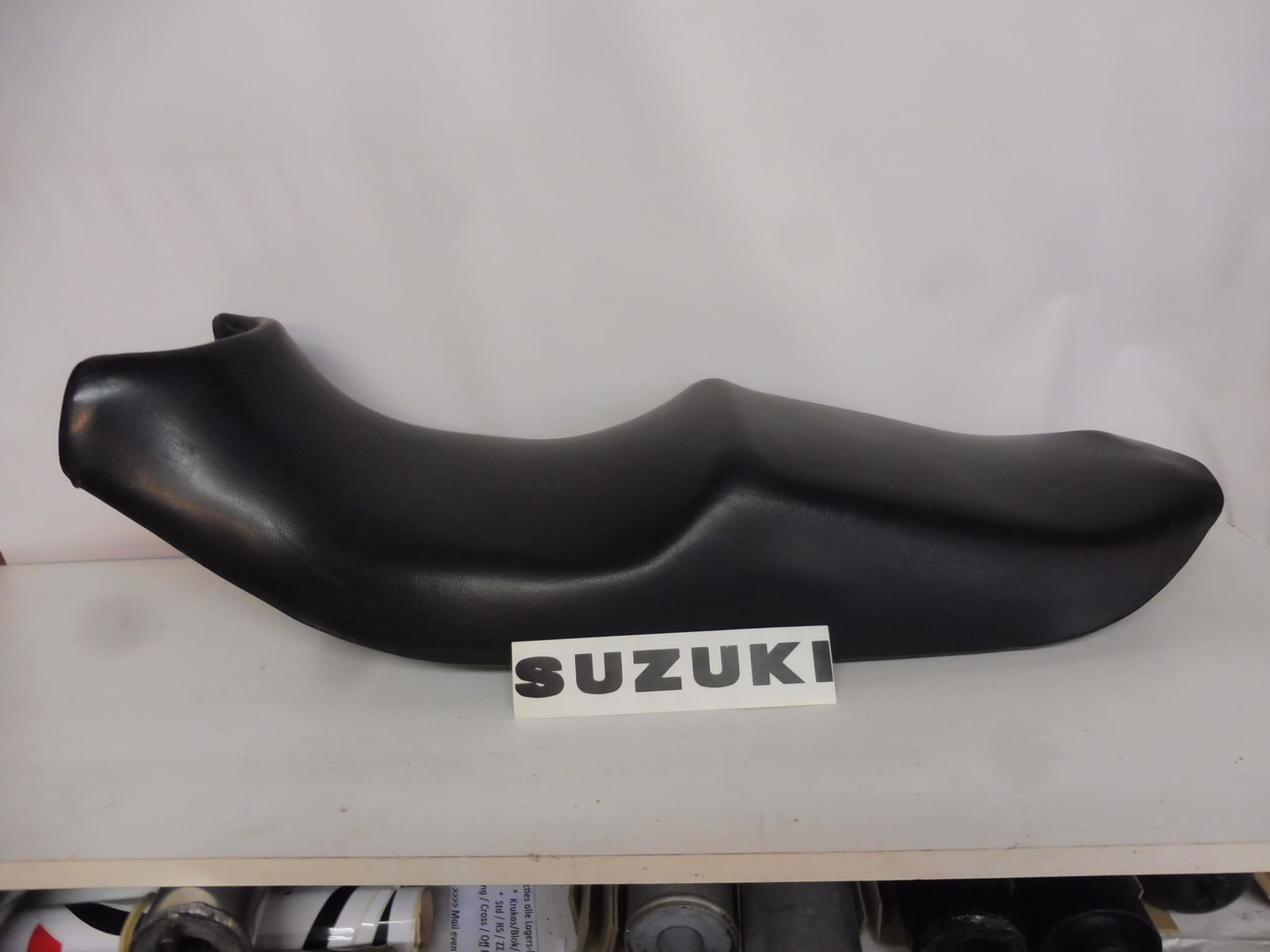 45100-20C10 Seat Suzuki GSX 750F 1989-1997 as new