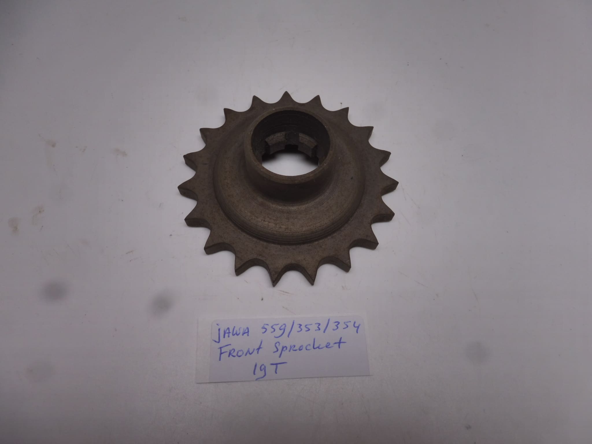 Front sprocket Jawa 19 T. suitable for 559/353/354 new - Image 2