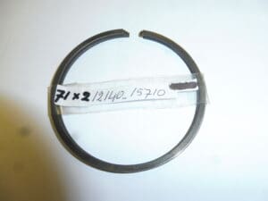 12140-15710 Pistonring set 2nd overs.71x2 Suz.T500-GT-500-750 new