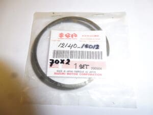 12140-15012 Ringset piston std 70x2 !!! Suzuki T-GT500-750 New