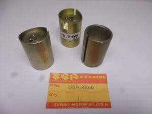 Alternative view of 13551-31010 Valve throttle R.H. Size 2.5 Suzuki T500 original