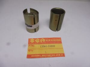 Alternative view of 13561-31010 Valve throttle L.H. Size 2.5 Suzuki T500 original