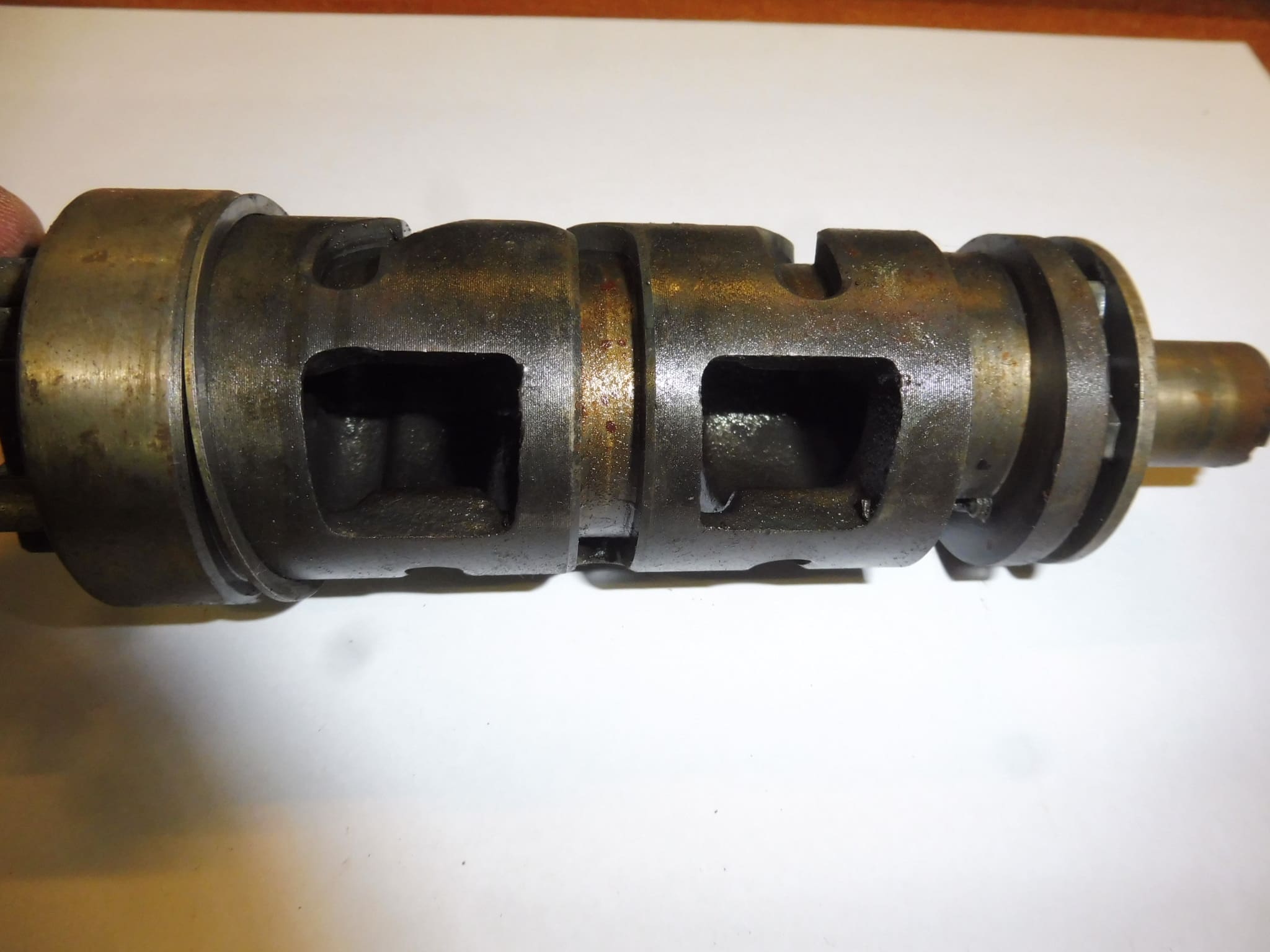 25310-31910 Cam gear shifting Suzuki GT 550, GT 750 L/M/A as new - Image 2