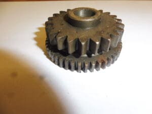 12611-31000 Gear starter idle Suzuki GT 750 original as new