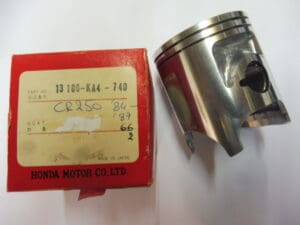 13100-KA4-740 Piston original(66mm)Honda CR250 '84-'87 motocross