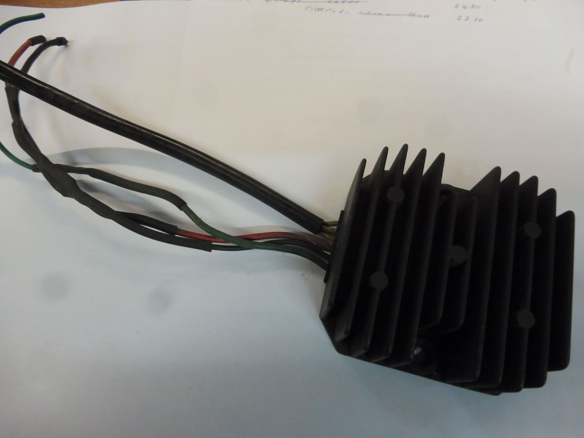 31600-415-008 Rectifier regulator Honda CX/GL 500 original used