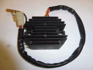 32800-24500 Rectifier regulator Suzuki GS 550 original new
