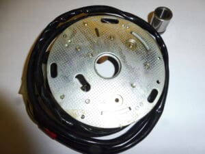 Alternative view of 33100-31210 Breaker assy contact plate Suzuki GT750 L/M/A/B new