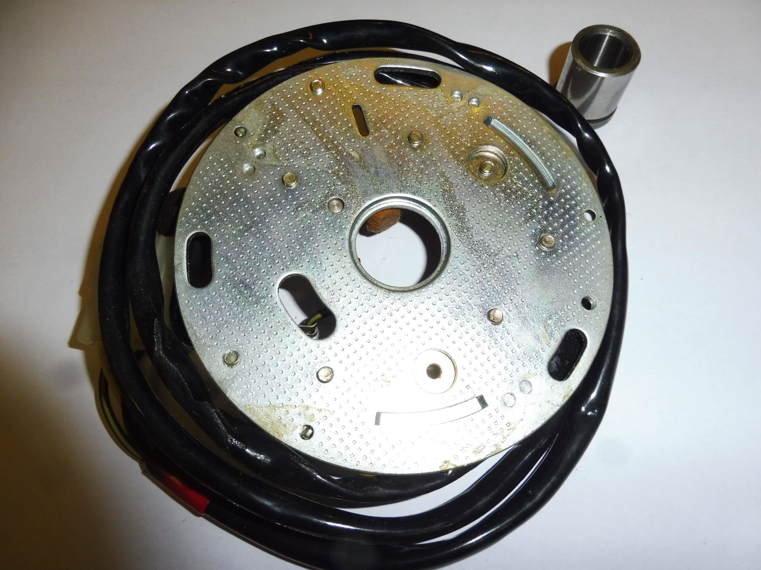 33100-31210 Breaker assy contact plate Suzuki GT750 L/M/A/B new - Image 2