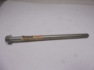 90105-12230 Swing arm ax Yamaha YZ 80 '78-'80, XS 400 '82-'83 new