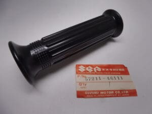57211-46111 Grip left Suzuki original new