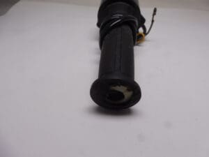 Alternative view of 37200-13020 Switch assy R. handle Suzuki ZR 50L original used