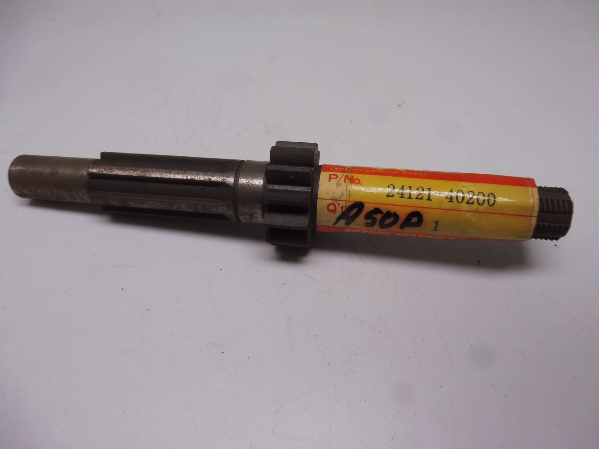 24121-40200 Counter shaft Suzuki RM 125 '79-'80, A50P original new