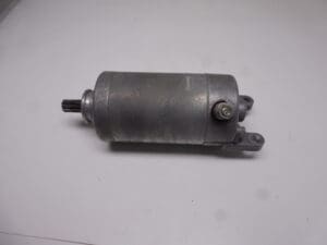 Alternative view of 21163-1131 / 1199 Startmotor Kawasaki 305 '81'89 used but perf.
