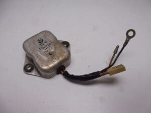 21066-020 Regulator voltage Kawasaki S1/S2/S3, KH 250/400 original used
