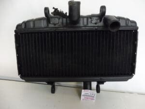 Alternative view of 17700-31813 Radiator Suzuki GT750'73 to'77 Used but perf.cond.