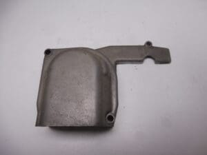 11411-31001 Cover oil pump Suzuki GT 750 used