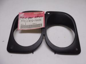 77211-KY2-700ZC Cover taillight Honda CBR400RR '89 NC23 new