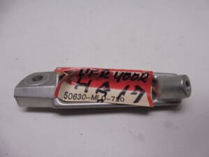 Alternative view of 50630-ML0-720 Footrest R. Honda VFR400R '87-'88 NC21/24 new