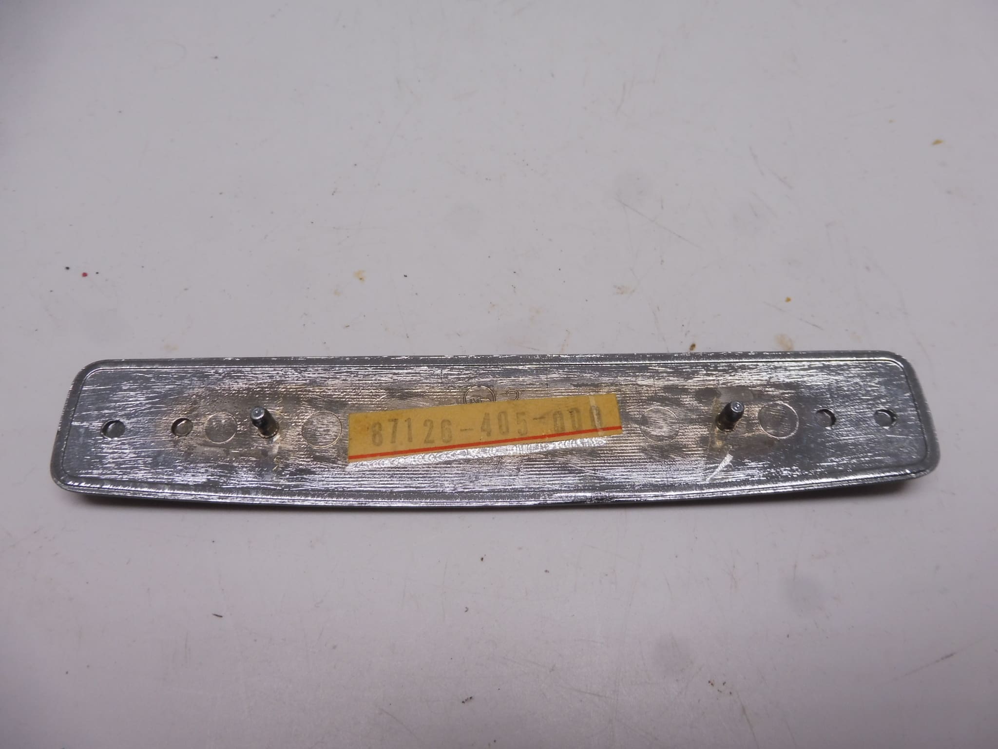 87126-405-000 Emblem front Honda CB 750 K7/K8/A original new - Image 2