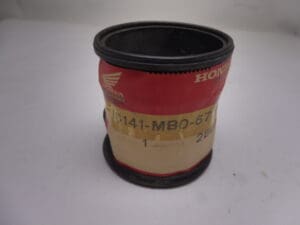 16141-MB0-672 Fannel air intake Honda VF 700/750 S/C/F original new
