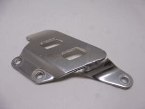 43570-17E00 Guard front footrest R. Suzuki GSX-R600/750W used