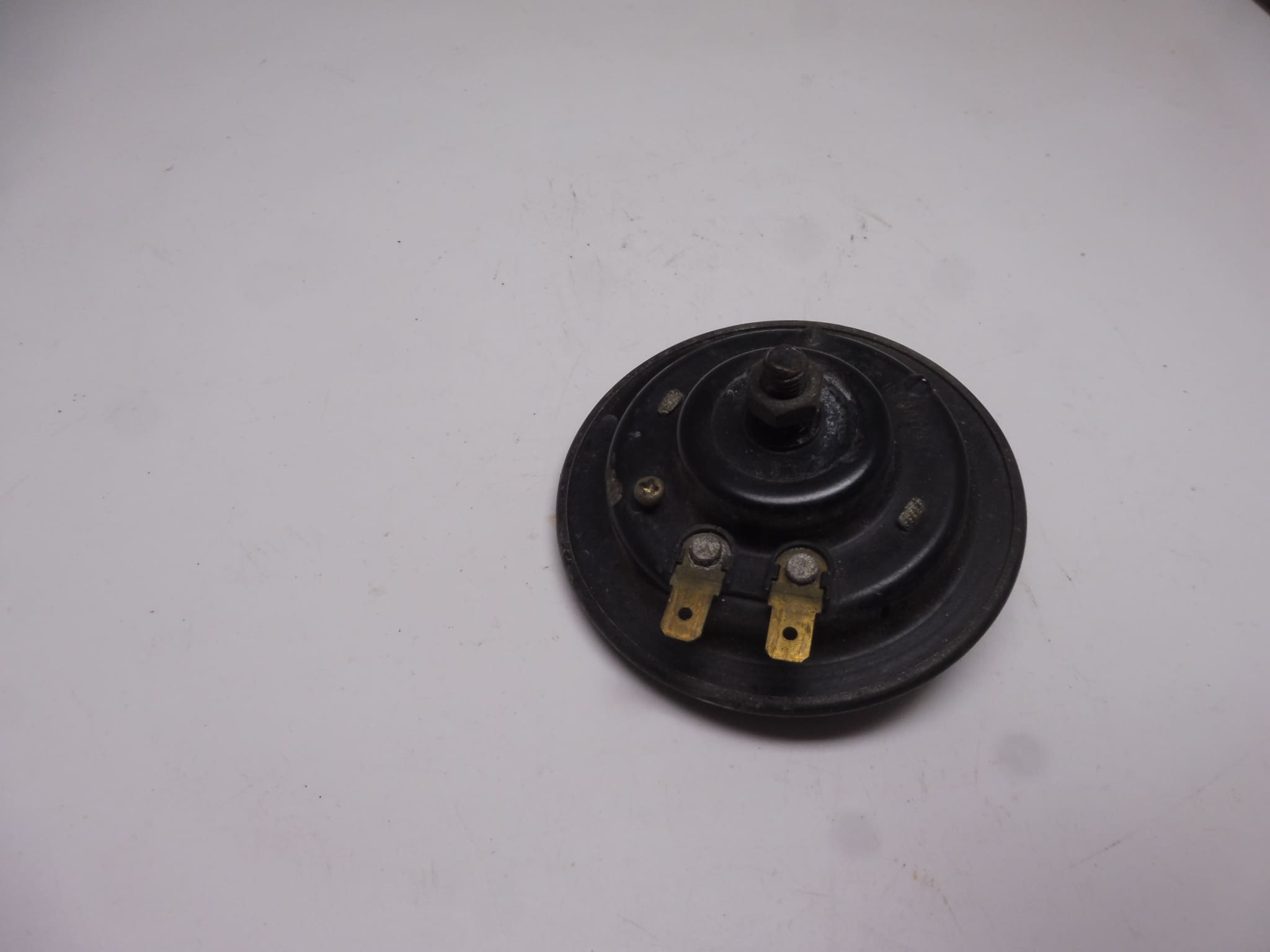 38502-17E11 Horn Suzuki GSX R750W '92-'95/GSX R1100W '93-'97 used - Image 2