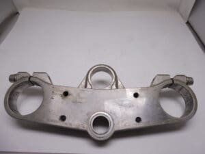 51311-17C00 Bracket upper Suzuki GSX R750 '88-'90 used with holes