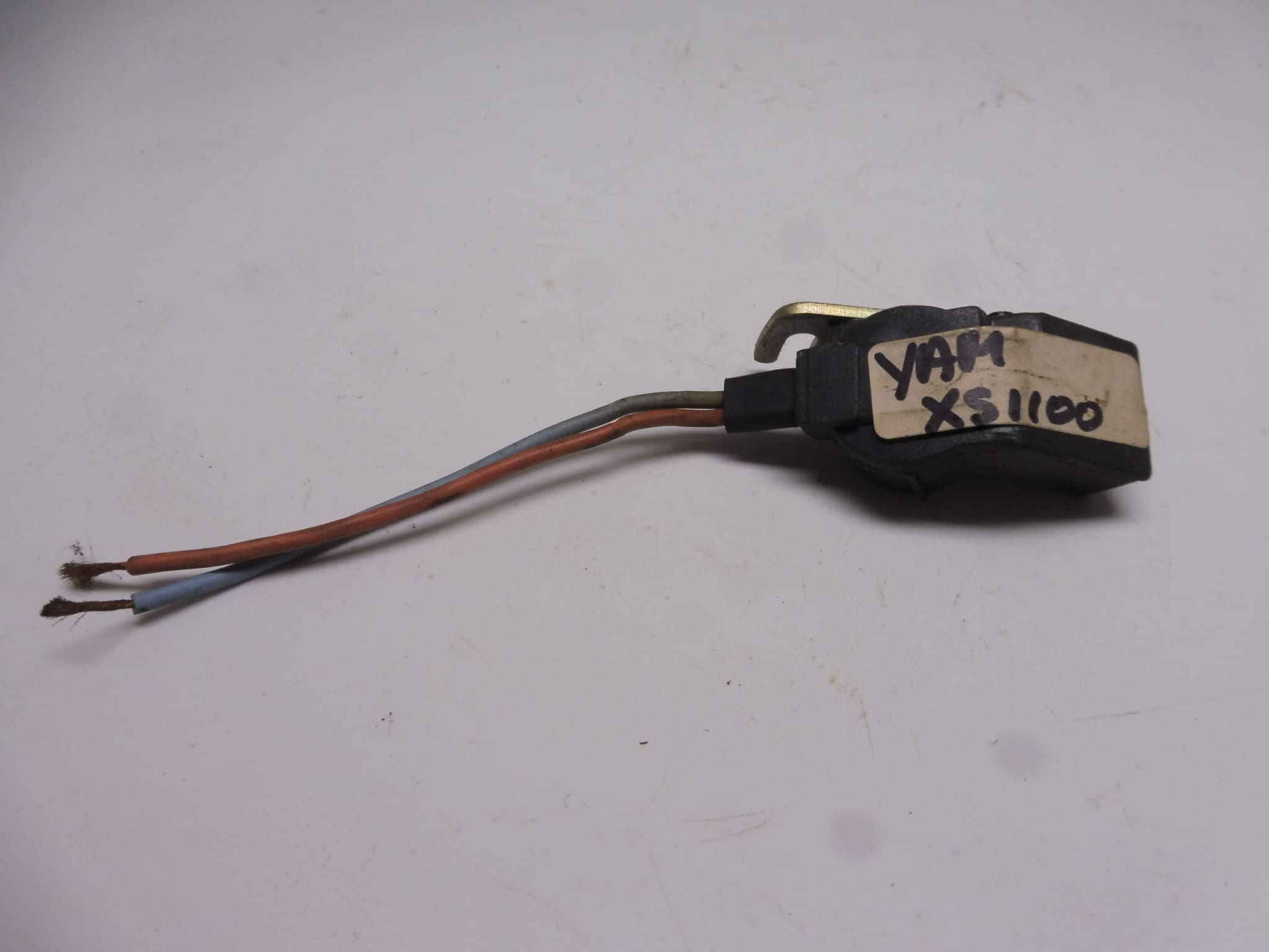 2H7-81676-10 Pulser coil 1 piece Yamaha XS1100 original new - Image 2