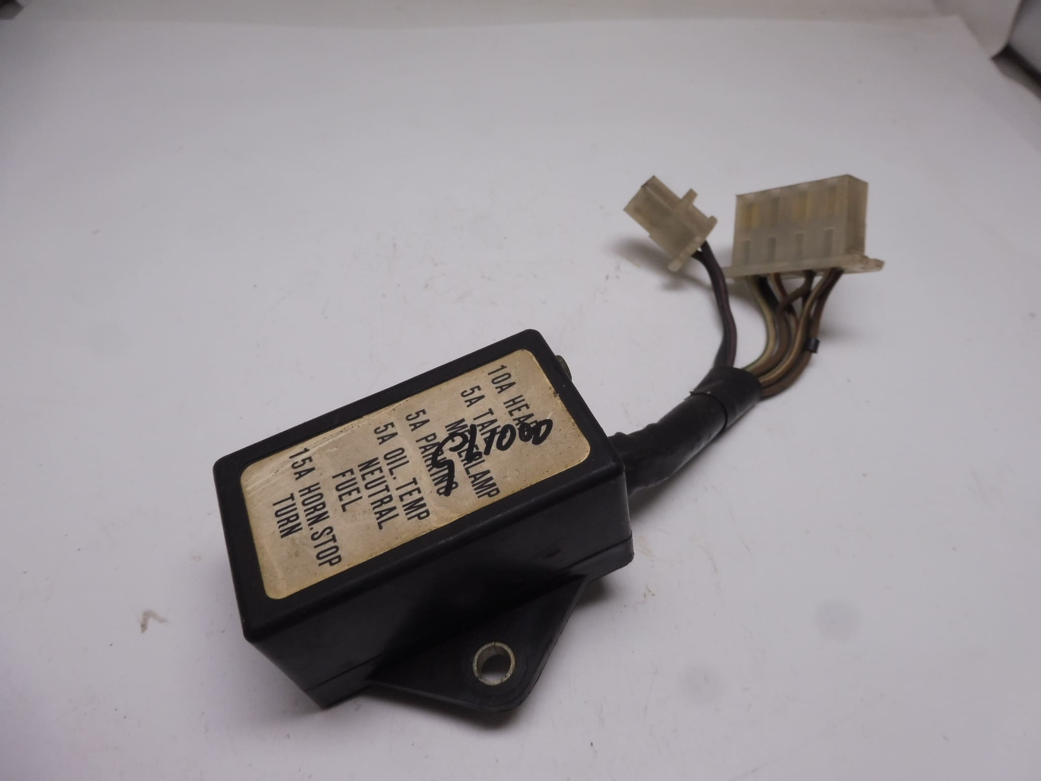 38200-371-153 Box assy fuse Honda GL1000 original as new
