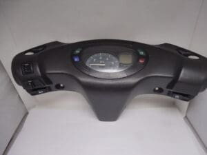 1P9-H3510-01 Cockpit ass'y(electr.speed0mtr) Yamaha Neo's as new