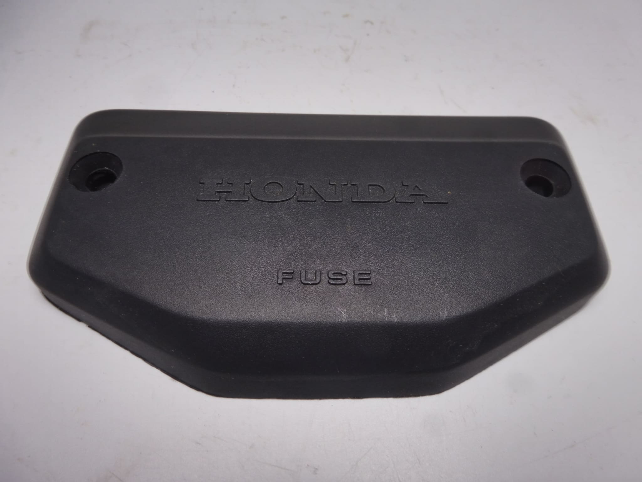 38210-425-000 Cover fuse plate Honda CB650/750/900, GL500/650 new