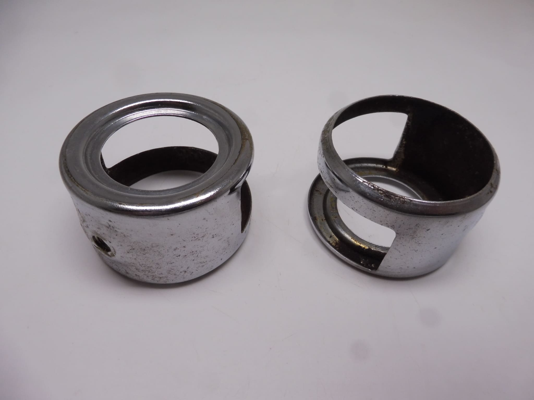 51570-37000 Cover front fork Suzuki GT250/380/550/750/RE5 used