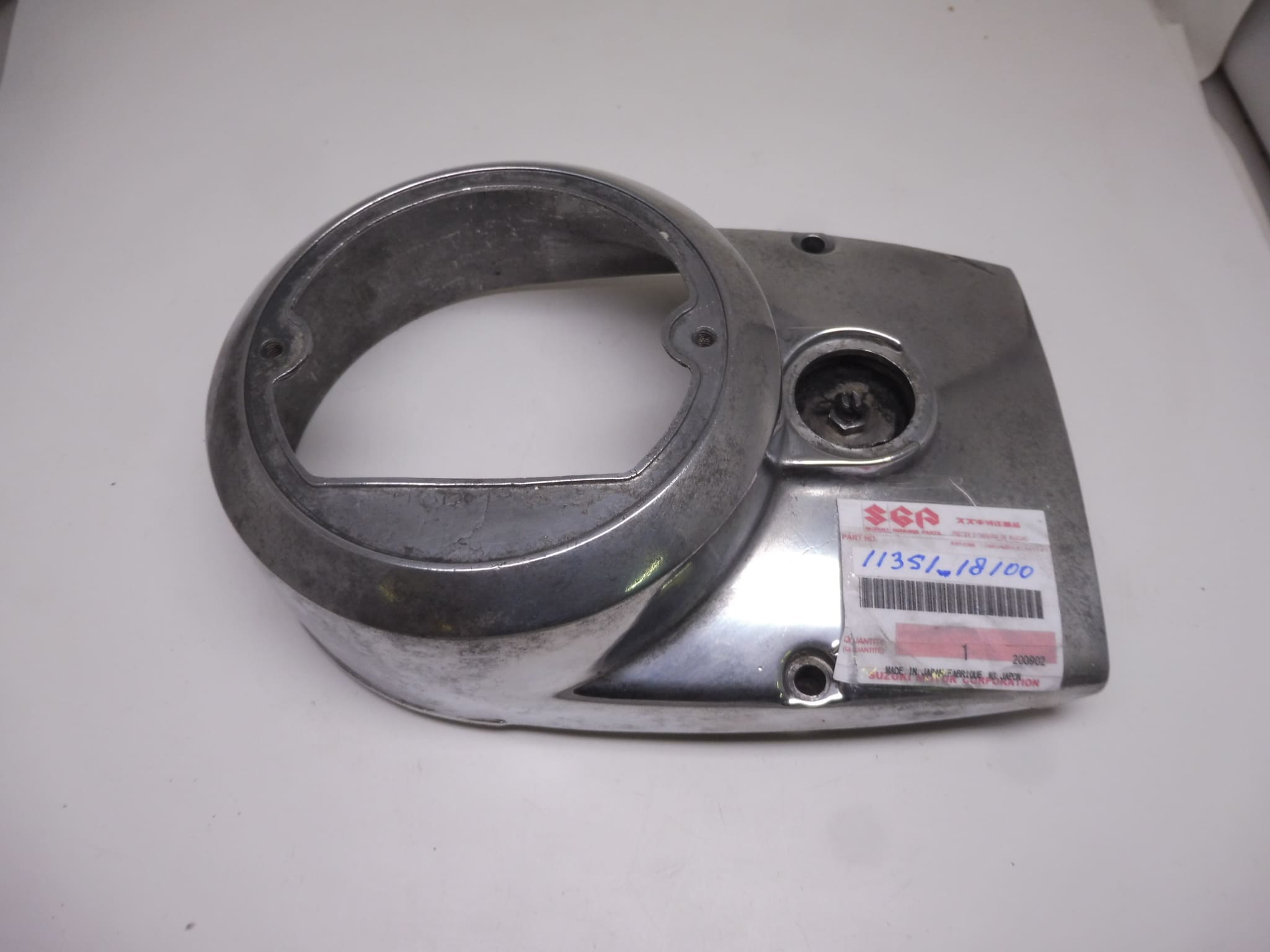 11351-18100 Cover ignition(with release) Suzuki GT250/350 as new