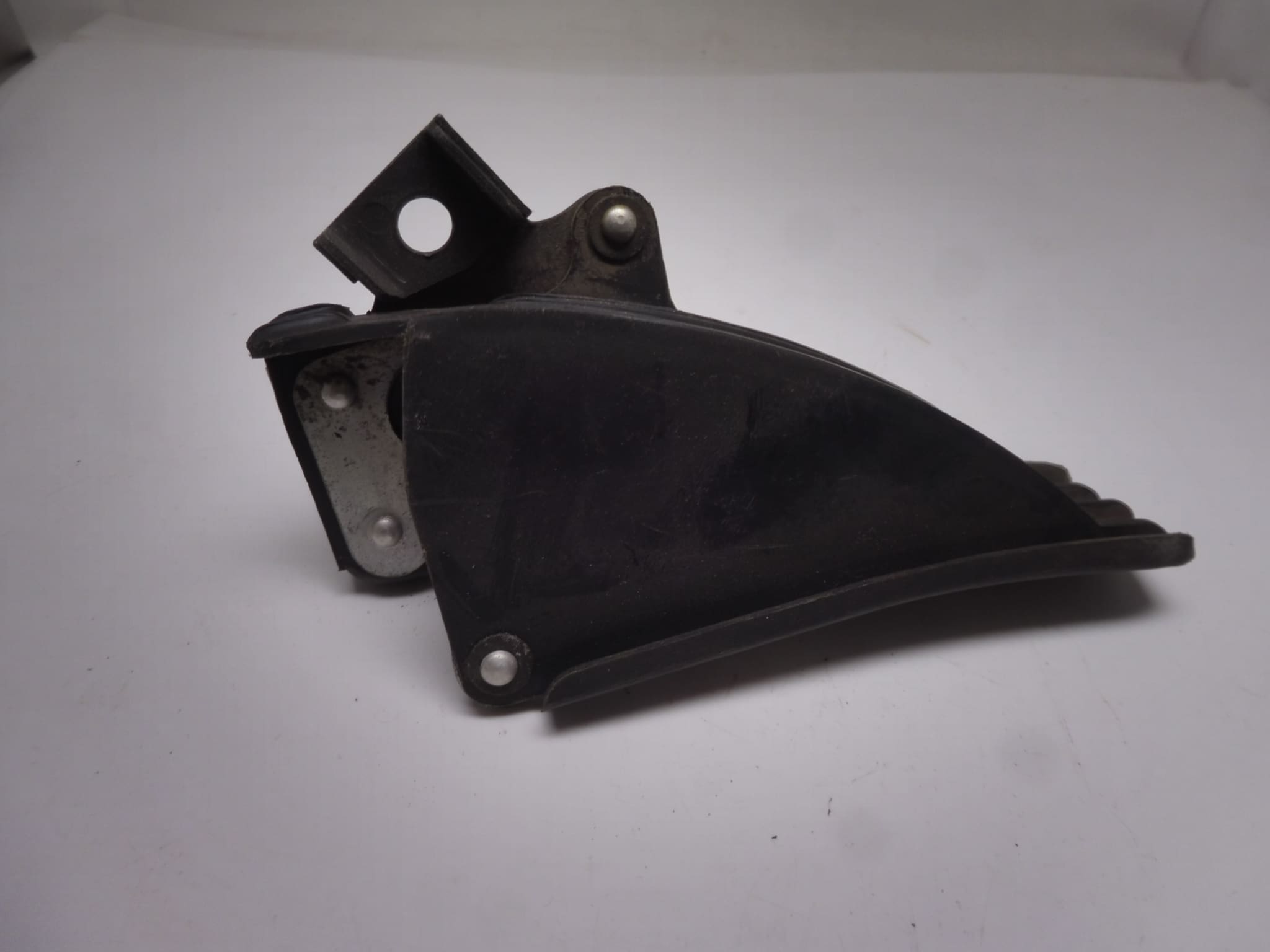 45140-333-000 Cover disc front brake Honda CB350/360/400/450 used