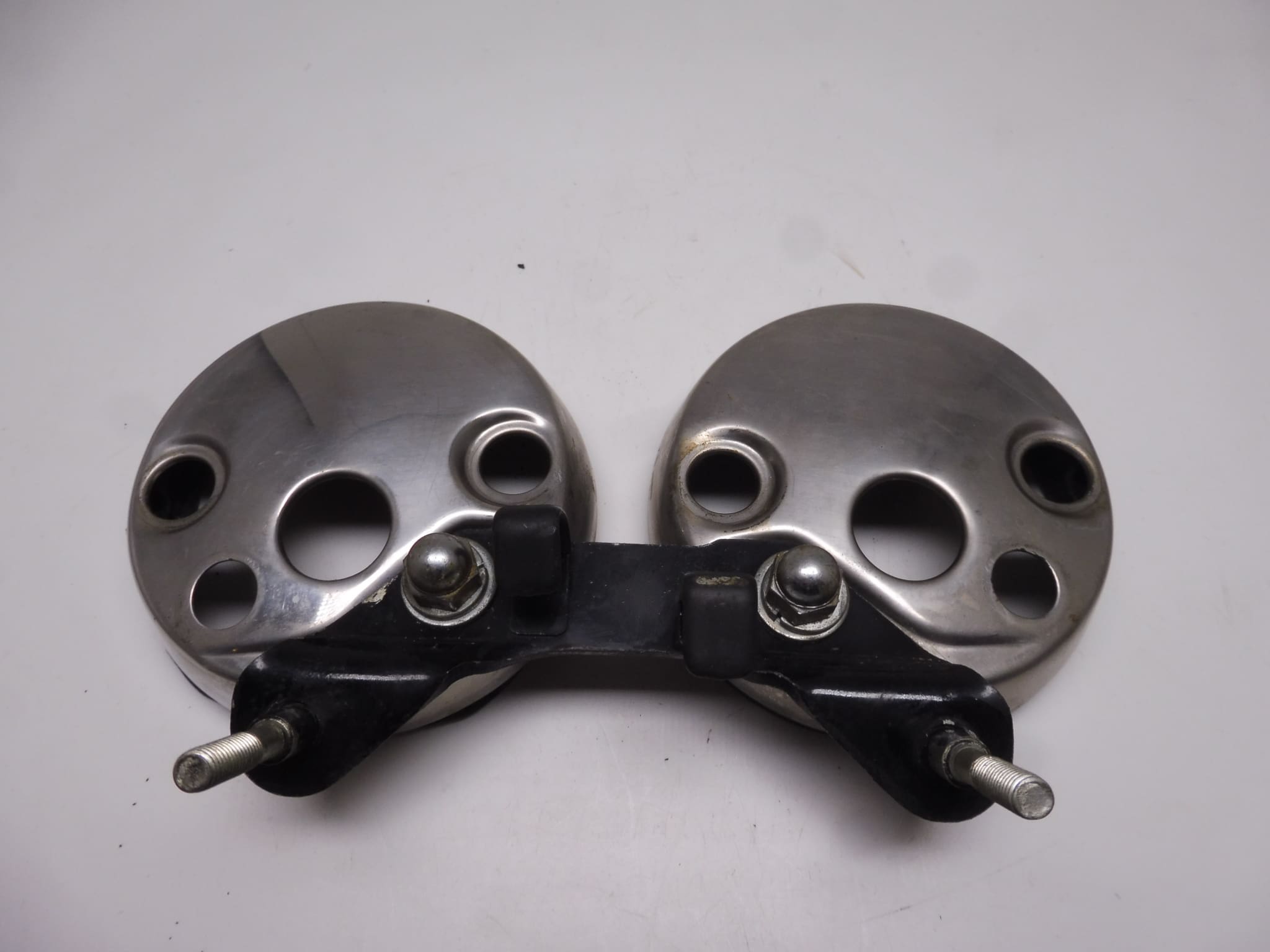 37211-370-000B Bracket meter Honda CB250/360G, CL360 incl. covers used