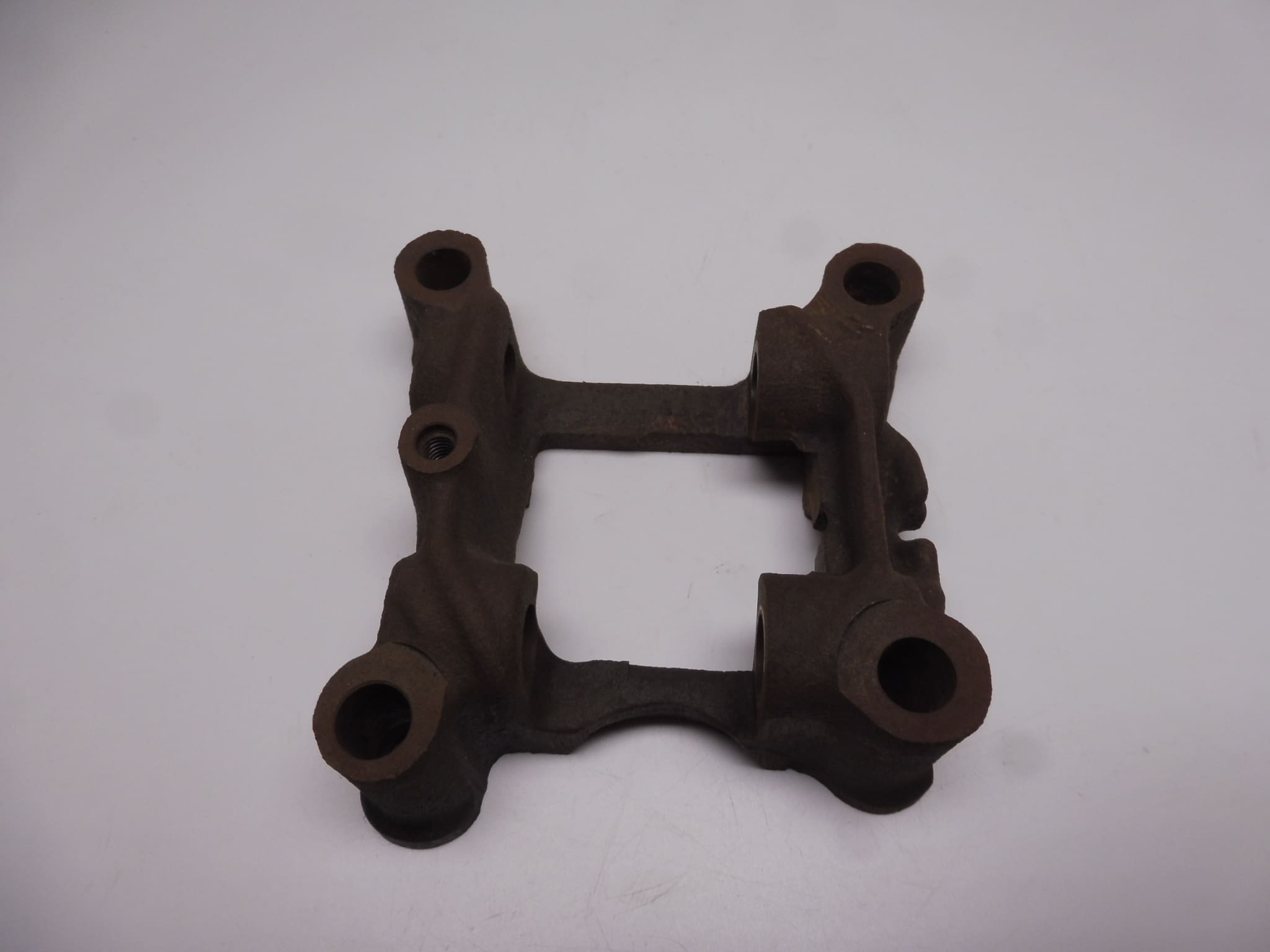 12210-413-030 Holder camshaft R. Honda CM400 used