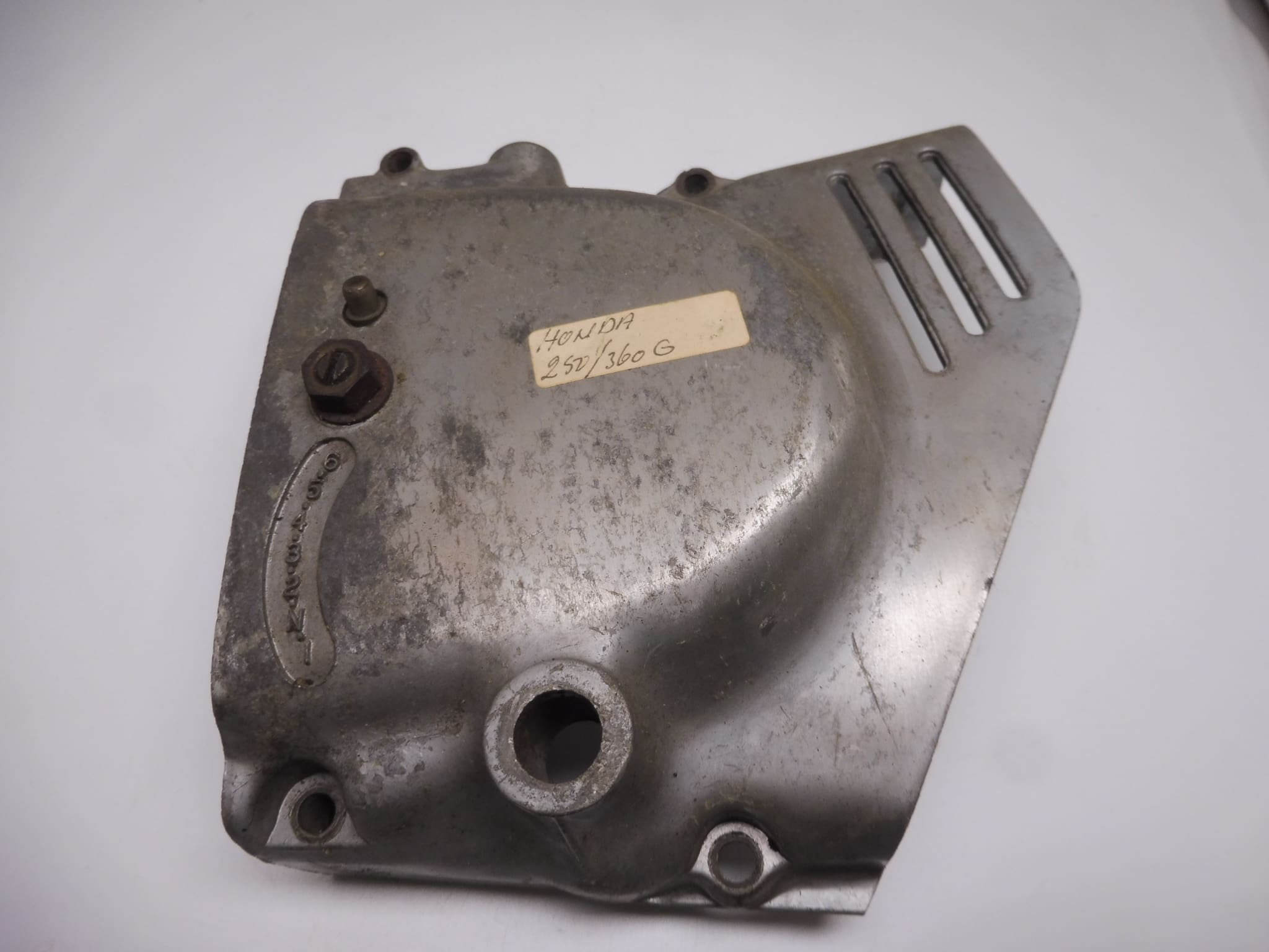 11351-369-010 Cover L. crankcase Honda CB250/360 G used