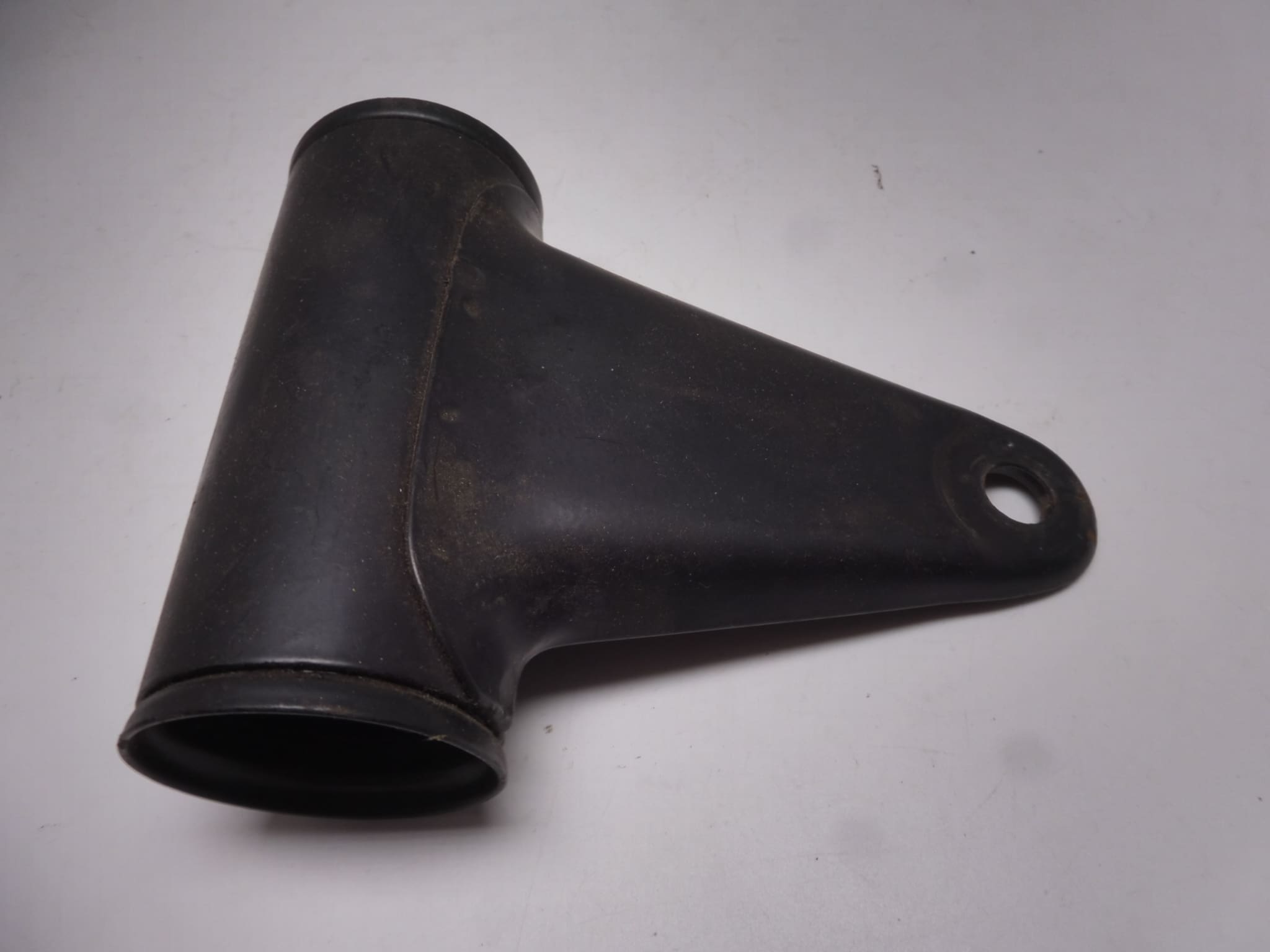 14496151 Headlight bracket R. Moto Guzzi Le Mans 1 '78 as new