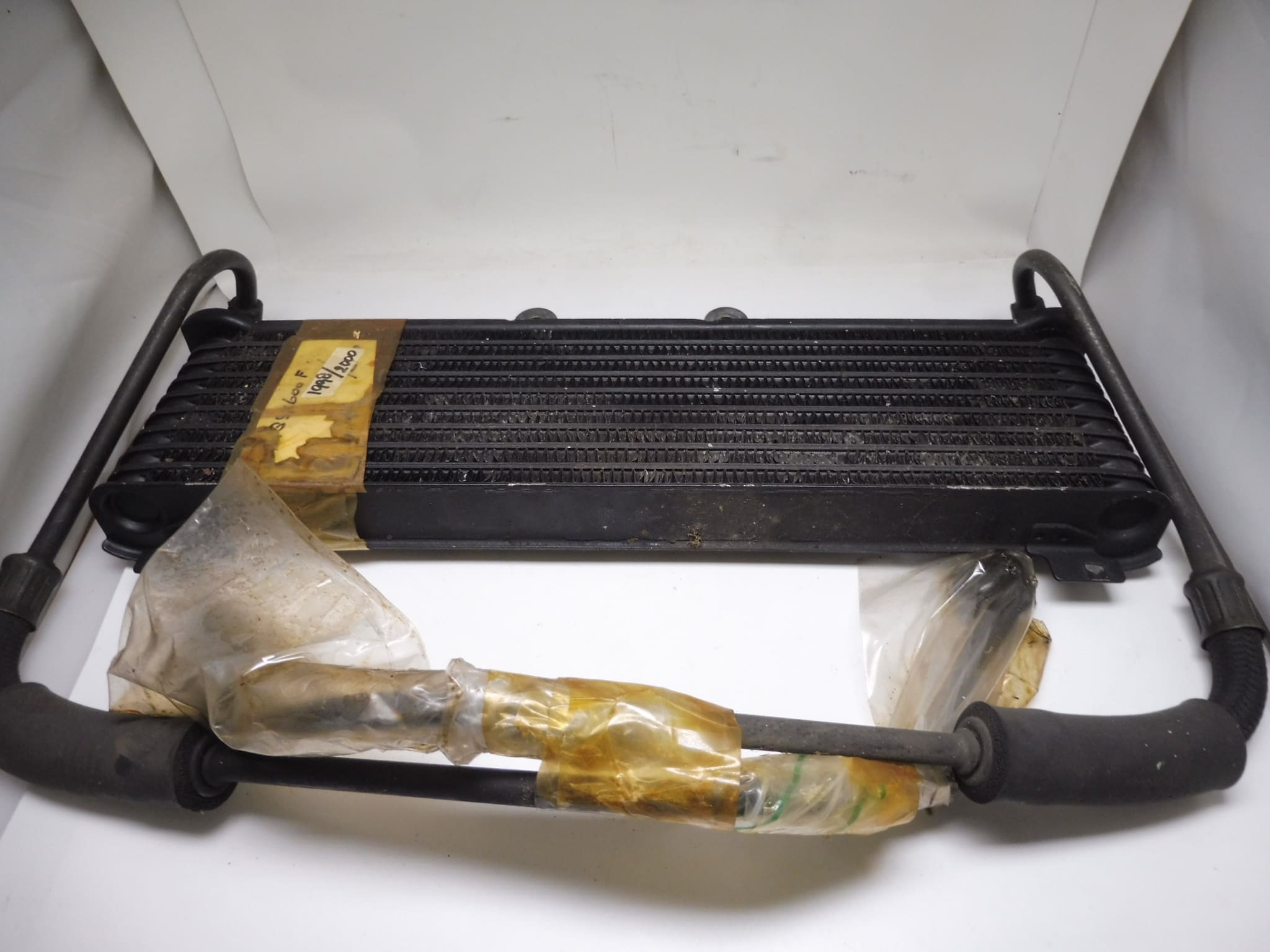16600-08F00 Oil cooler complete with hoses Suzuki GSX600F '98-'06 used