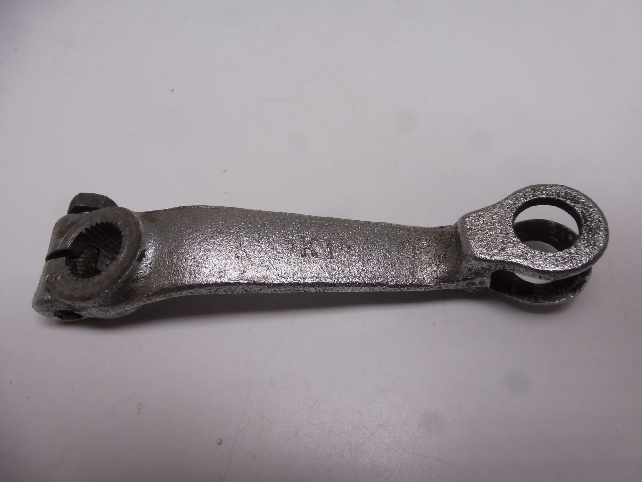 43411-374-000 Arm rear brake Honda CB450/500/550 used
