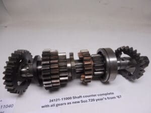 Alternative view of 24121-11000 Counter shaft complete Suzuki T20/TC250 used as new