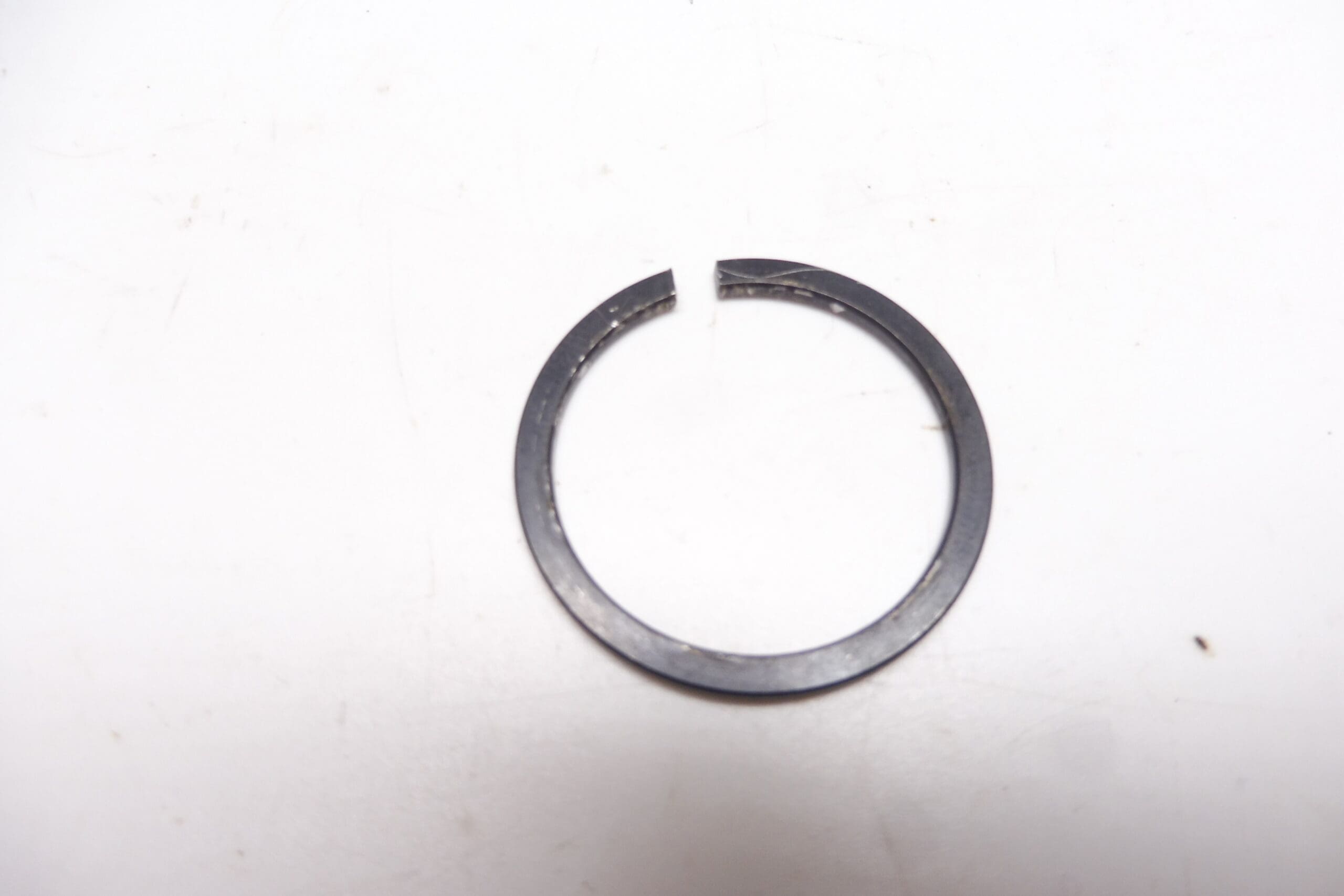 93440-30015 Circlip Yamaha XS650/750/1100,TX650/750, XS1/2 used