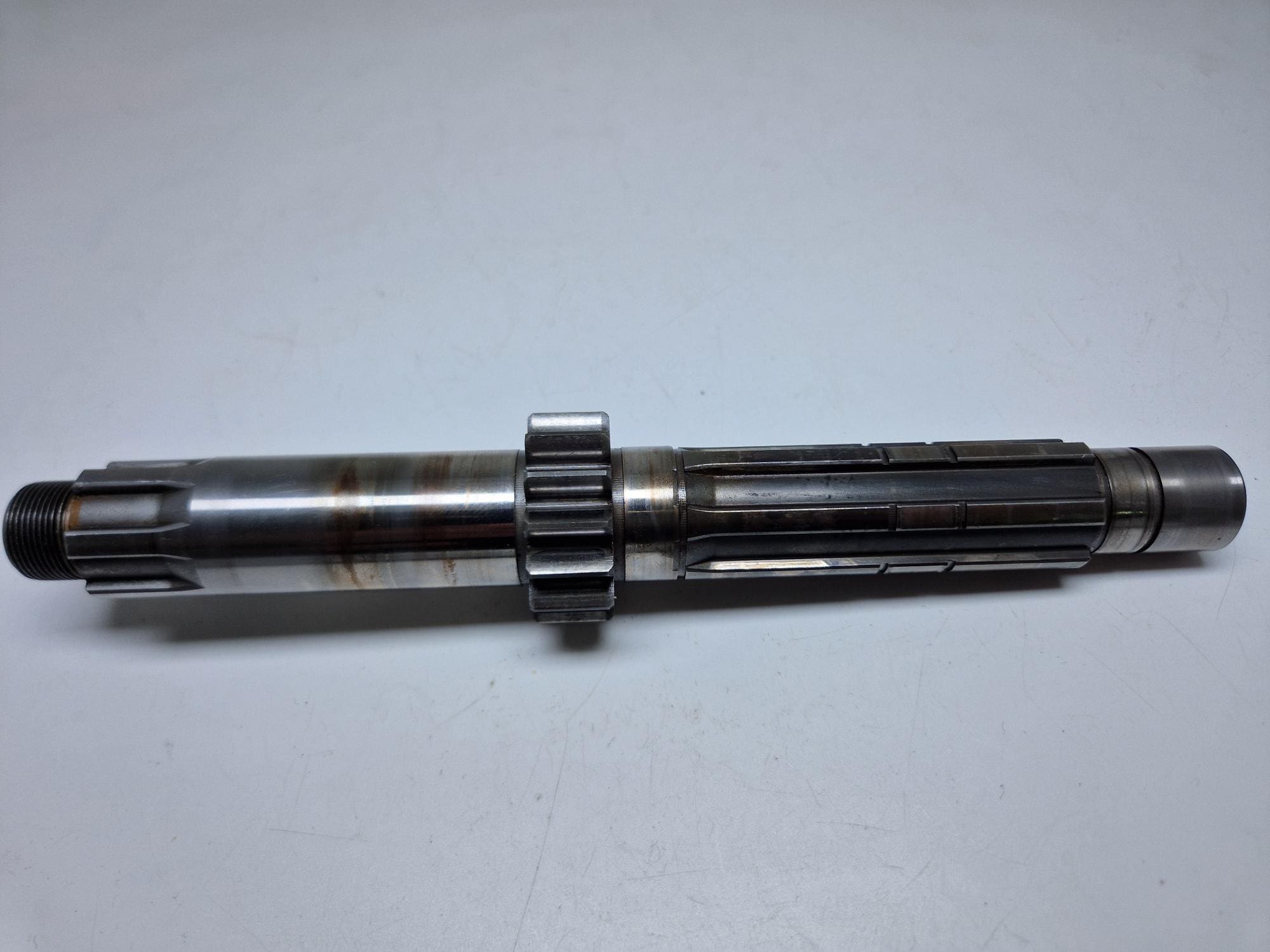 1A0-17411-00 Mainshaft 14T Yamaha RD400 '76-'79 as new