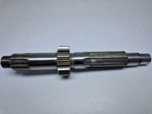 239-17411-00 Main axle shaft 14T Yamaha TR2 '69-'71 used as new
